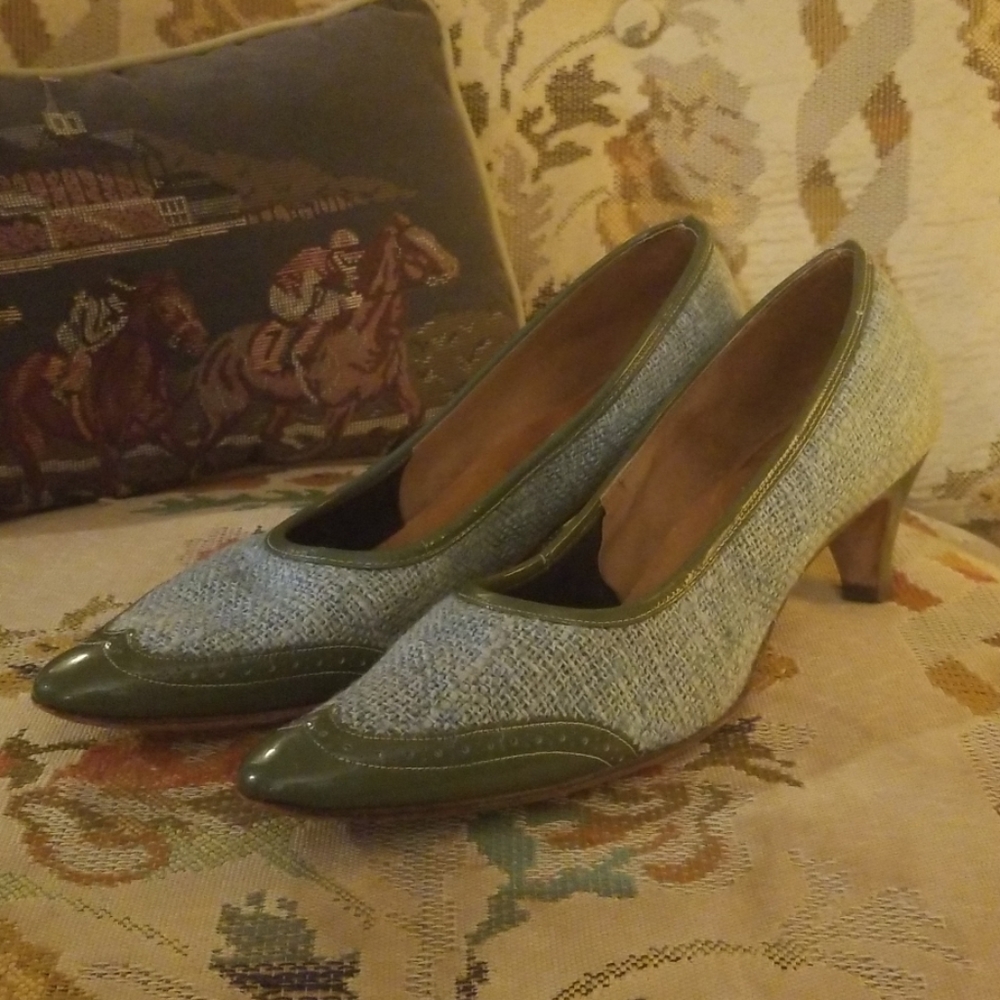 VTG Green Tweed Kitten Heels